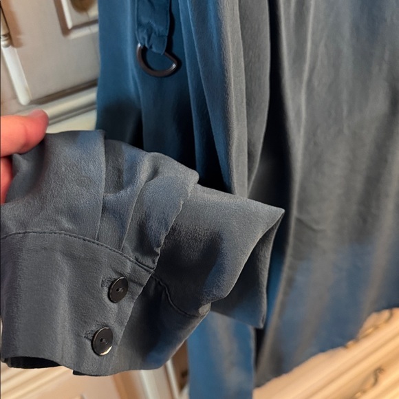 Eileen Fisher Blue Crepe Silk Blouse - Picture 5 of 9